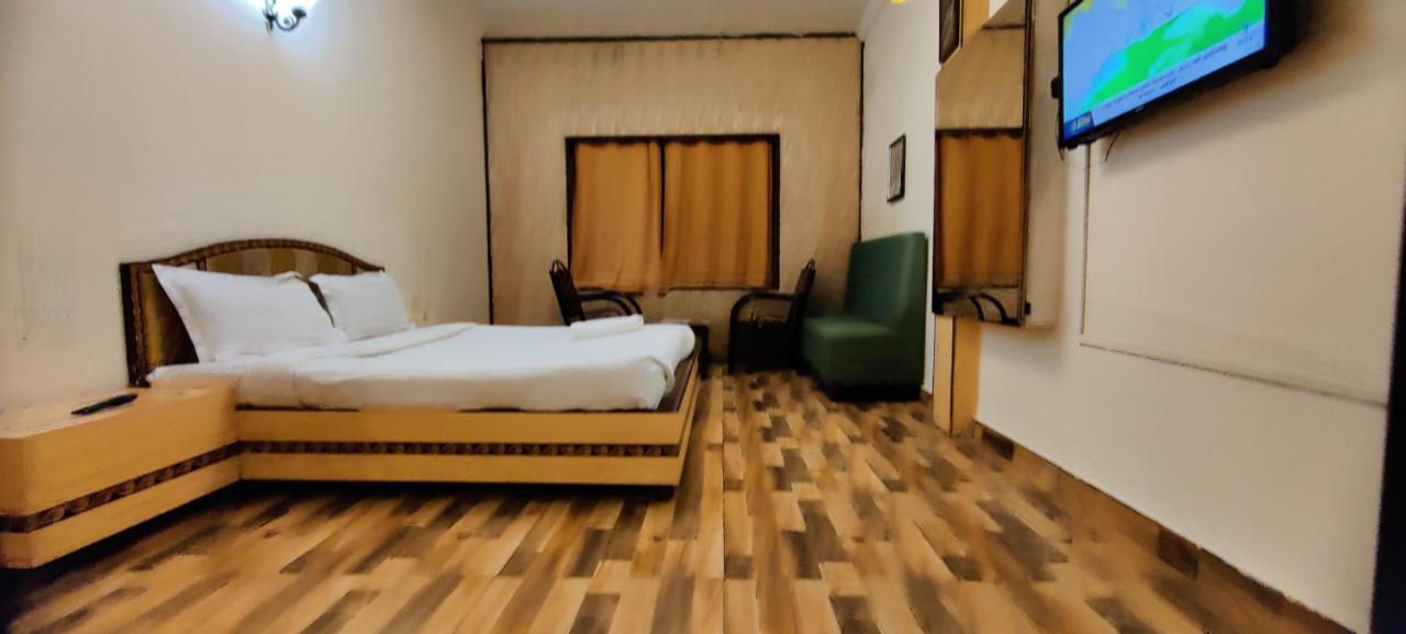 Hotel Sapphire Grand Ooty Exterior foto