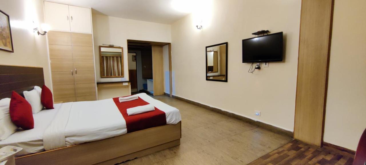 Hotel Sapphire Grand Ooty Exterior foto