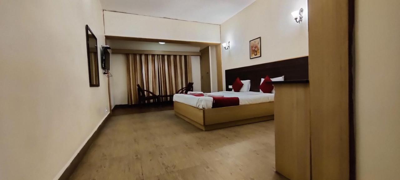 Hotel Sapphire Grand Ooty Exterior foto